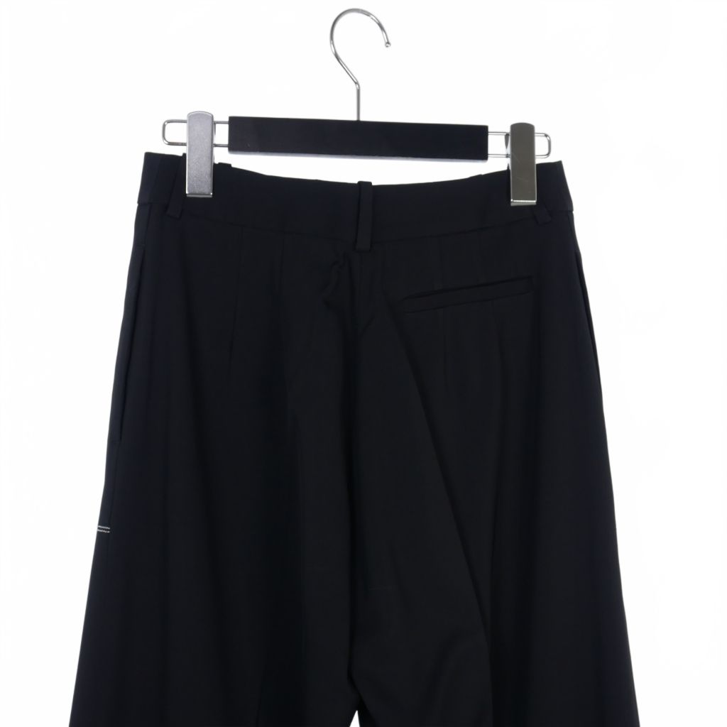 ermanno scervino クロップドパンツ　黒　44 エルマノシェルビーノ ERMANNO SCERVINO クロップド パンツ