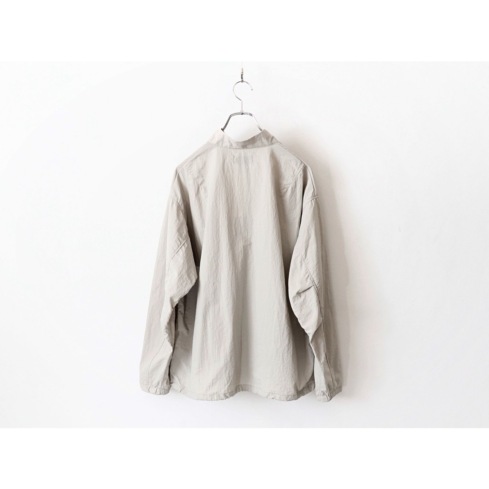 MANUAL ALPHABET / LIGHT SHELL SNAP TEE - GREGE マニュアル 