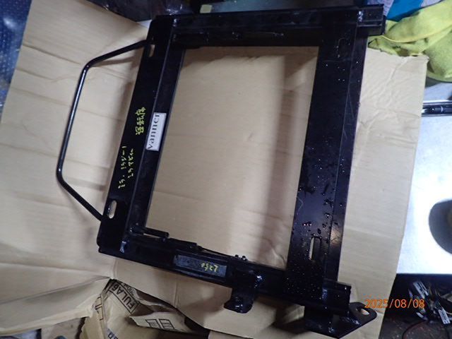 vanner レカロ等 シートレール 運転席 右 ミラ ミラアヴィ L250 L275 ソニカ L405 ミラジーノ L650