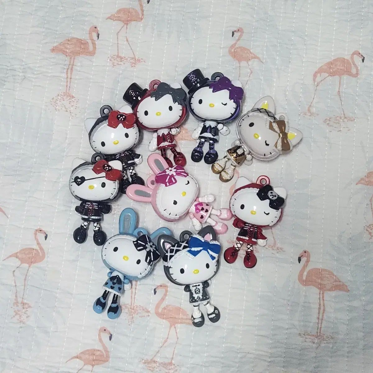 古典 hello kitty ハローキティ 月光 ガチャ フィギュア ストラップ キーリング ロリータ 米国 うさぎ 猫 ゴシック
