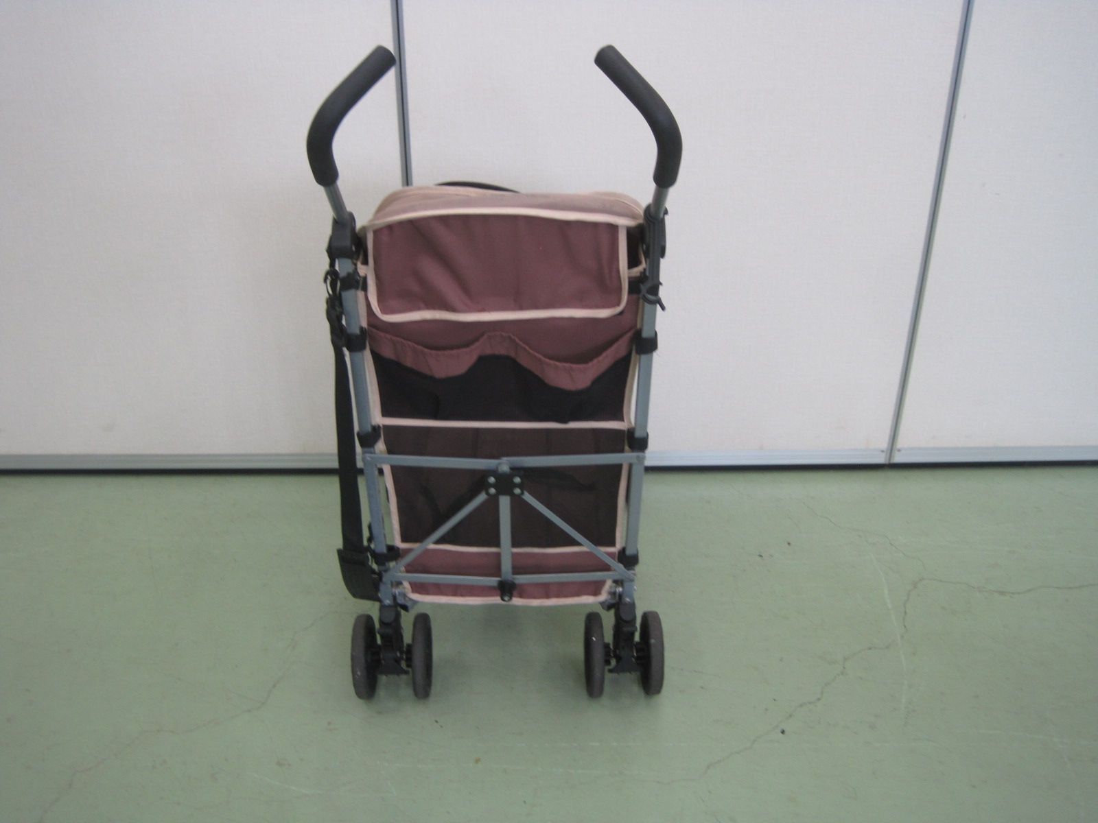 カート（R5-109 配送不可、現地引取のみ、リユース品）