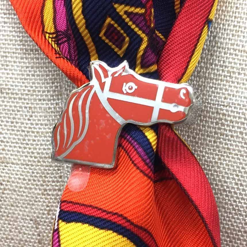 HERMES エルメス スカーフ リング カドリージュ 馬 ツイリーリング 楽天市場】HERMES エルメス 馬モチーフ カドリージュ ツイリー用
