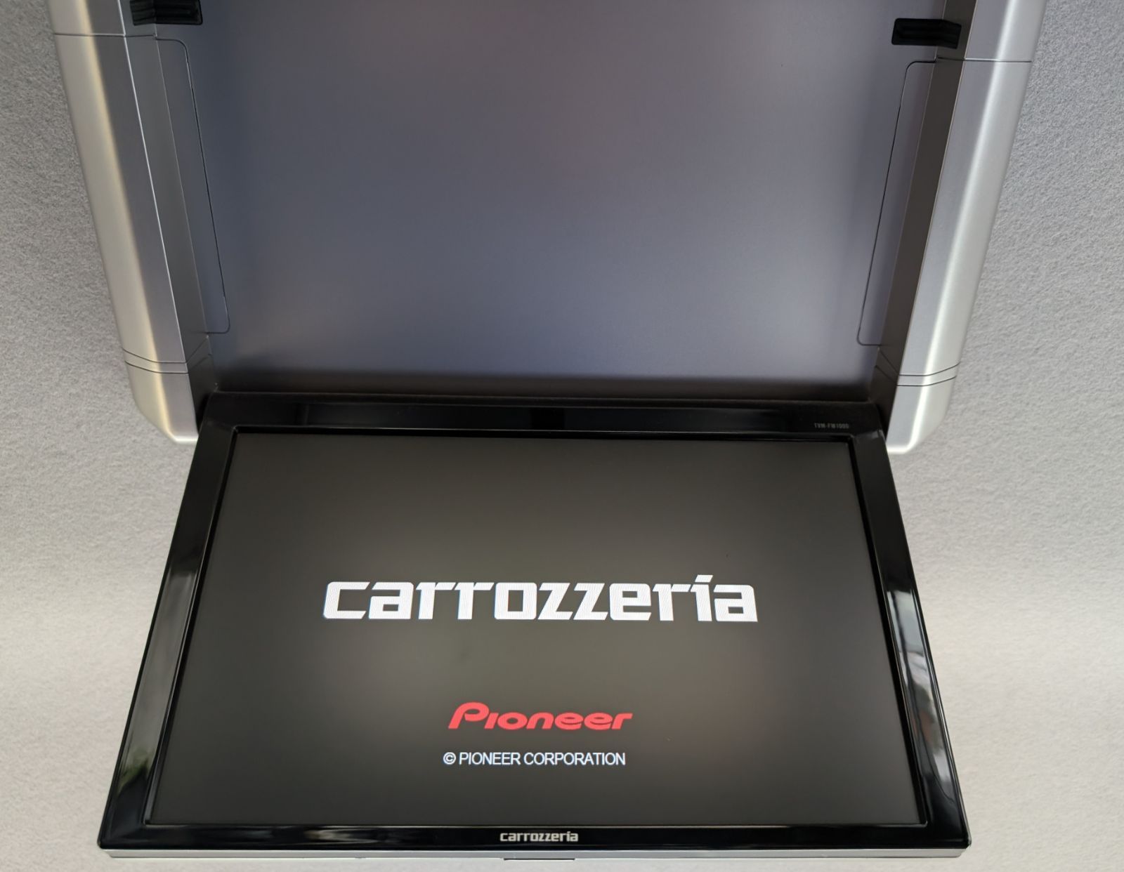 カロッツェリア