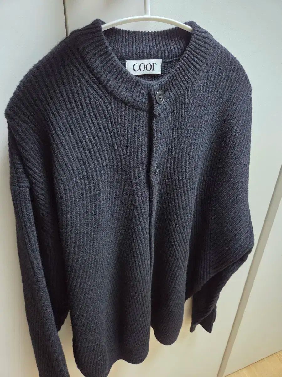 クアー ラウンドネック ウールカーディガン ブラック S級