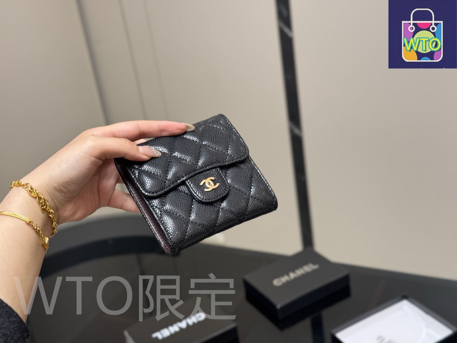 【スリムなのに収納力抜群♡】CHANEL ショートウォレット スリムなのに収納力◎】CHANEL ショートウォレット 財布