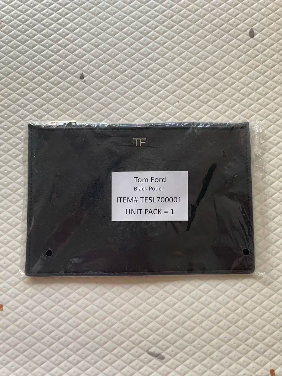 TOM FORD(トム フォード) ポーチ - メルカリ