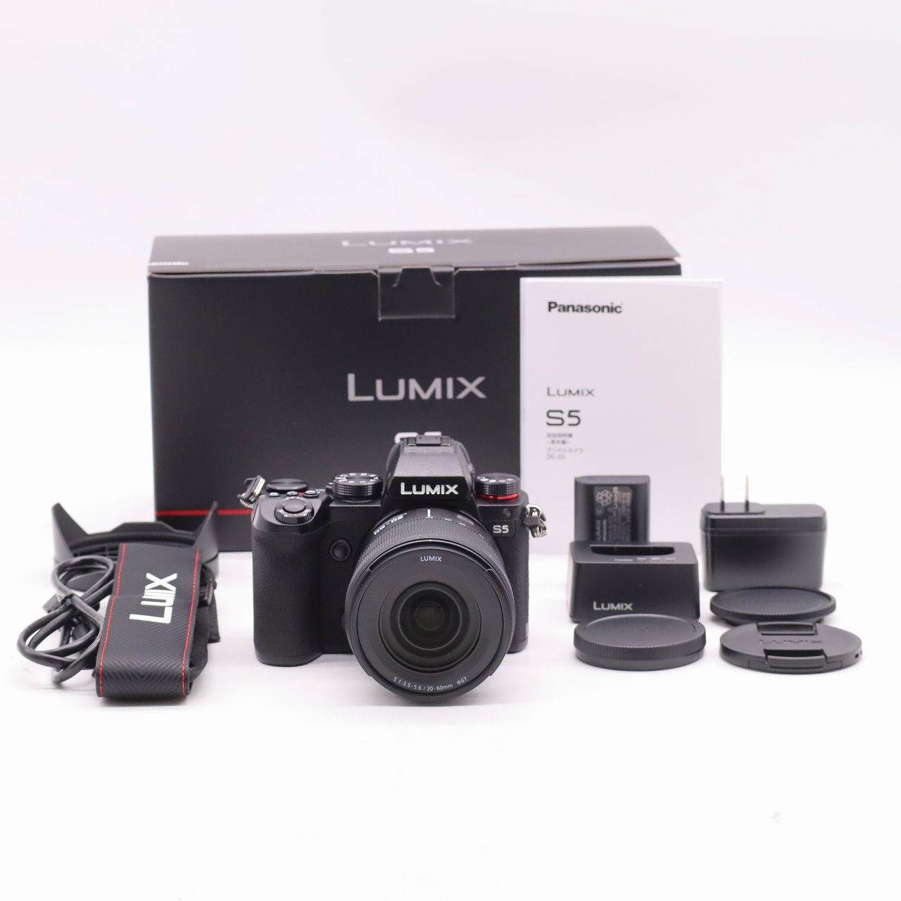 ショット数161】LUMIX DC-S5K-K標準ズームレンズキット - メルカリ