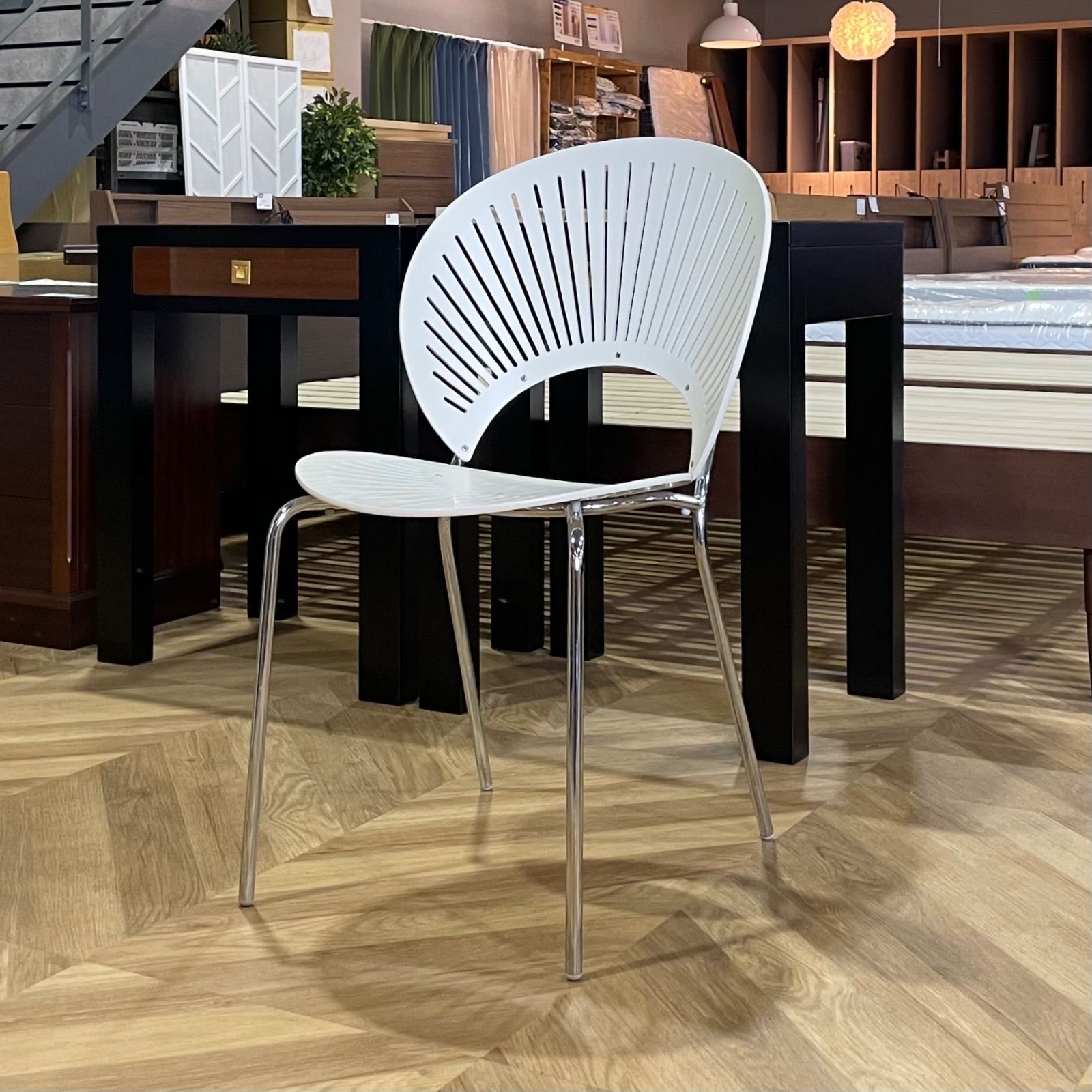 ジャンク品　トリニダ　フレデリシア　チェア FREDERICIA (フレデリシア) ダイニングチェアー トリニダード
