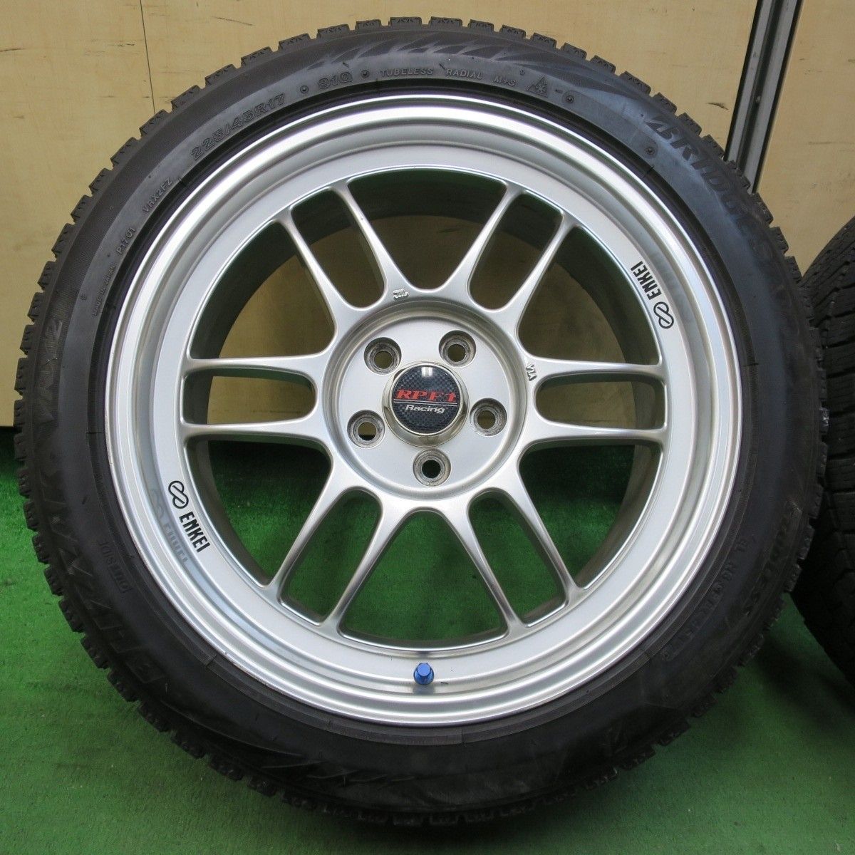 4本☆ENKEI RPF1 Racing 86 BRZ 等 225/45R17 スタッドレス 