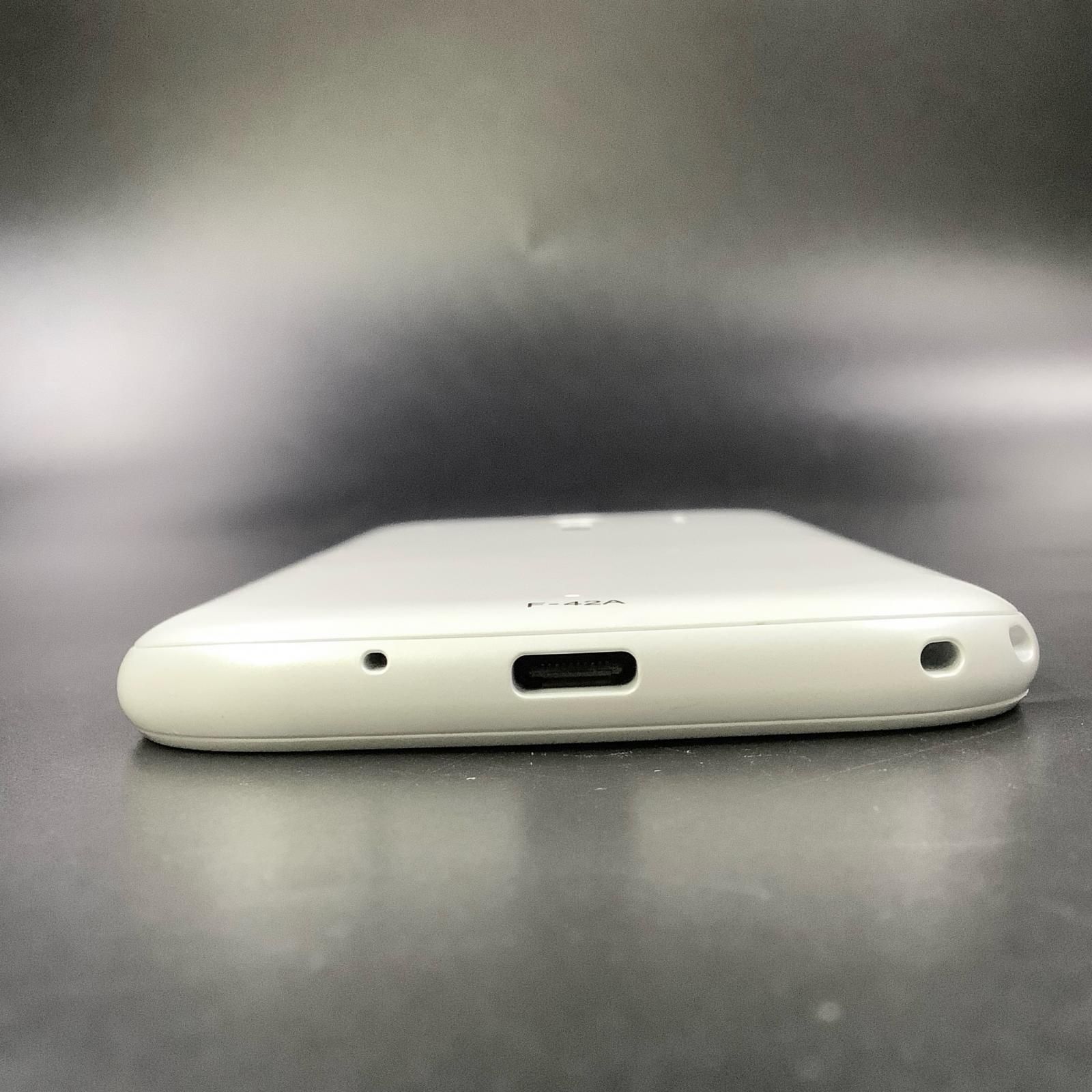 docomo らくらくスマートフォン F-42A ホワイト 富士通 Amazon | ドコモ らくらくスマートフォン F-42A ホワイト