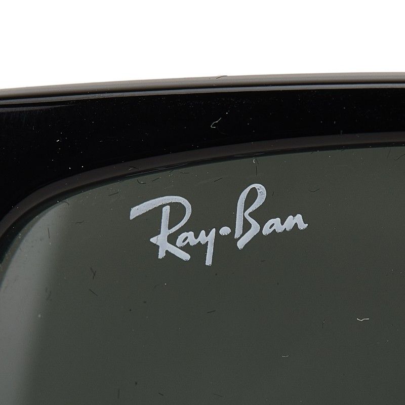 Ray-Ban