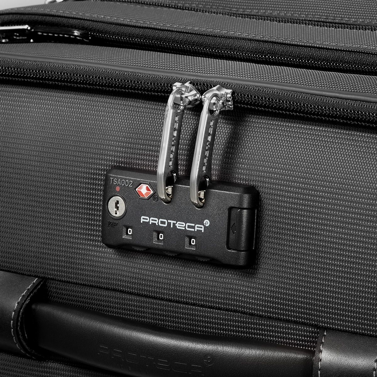 31L 機内持ち込み