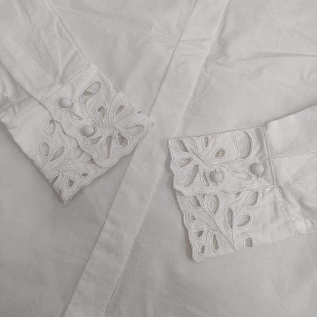 Chloe カットワーク レース 長袖 比翼ボタン ブラウス シャツ ホワイト  