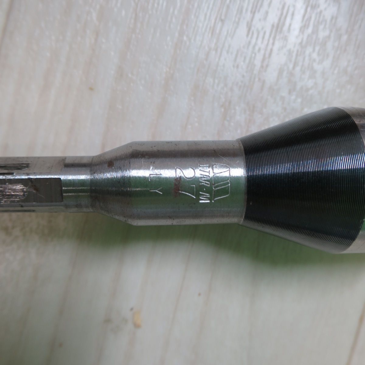 100V 6305