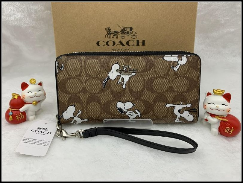 COACH 長財布 コーチ 財布 ピーナッツ コラボ スヌーピー カーキマルチ シグネチャー アコーディオン ウォレット プレゼント 贈り物 ギフト ロング ジップ ファッション レディース メンズ 新品 未使用  C4596 A295Z-X1