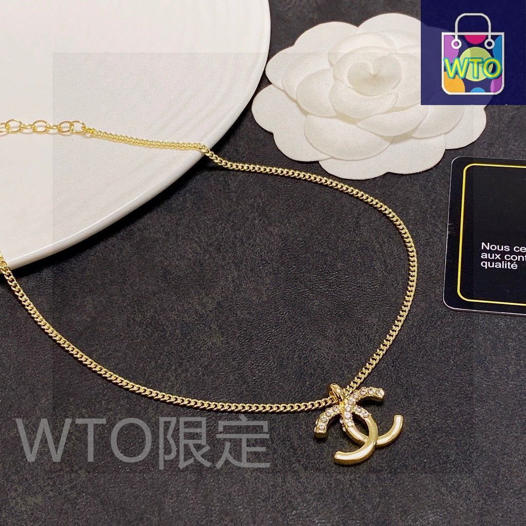 たむ❗️CHANEL 18K金ゴールド ダブルCロゴペンダント Chanel Double CC Logo Minimalist Pendant Necklace Gold Tone