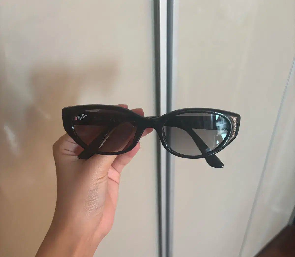 モスキーノMoschino サングラス　小さな♡ハート　艶消しベッコウ風　正規品 モスキーノMoschino サングラス 小さな♡ハート 艶消しベッコウ風 正規品