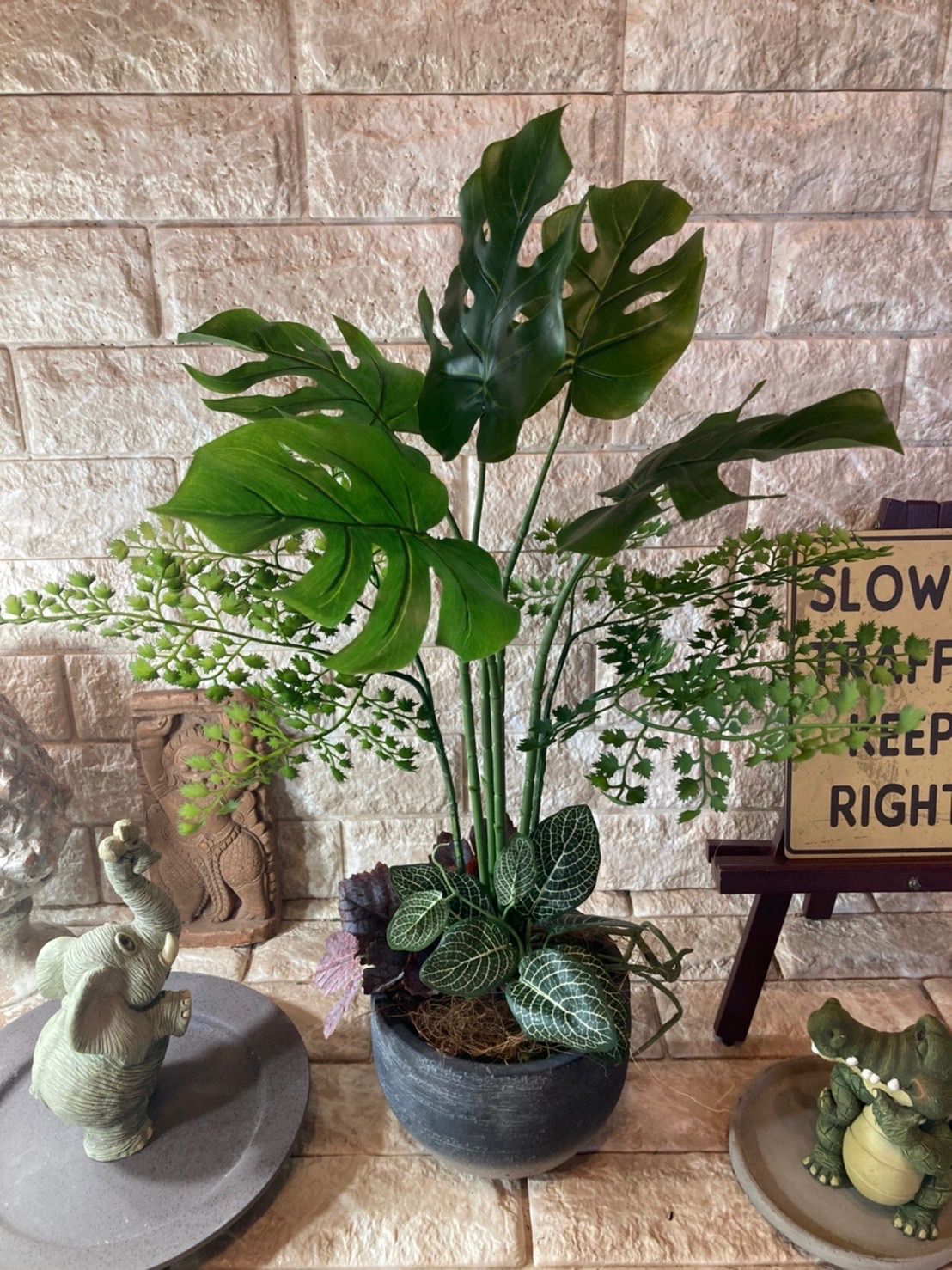 光触媒　人工観葉植物　ウォールグリーン　フェイクグリーン　モンステラポット145 光触媒 人工観葉植物 ウォールグリーン フェイクグリーン モンステラ