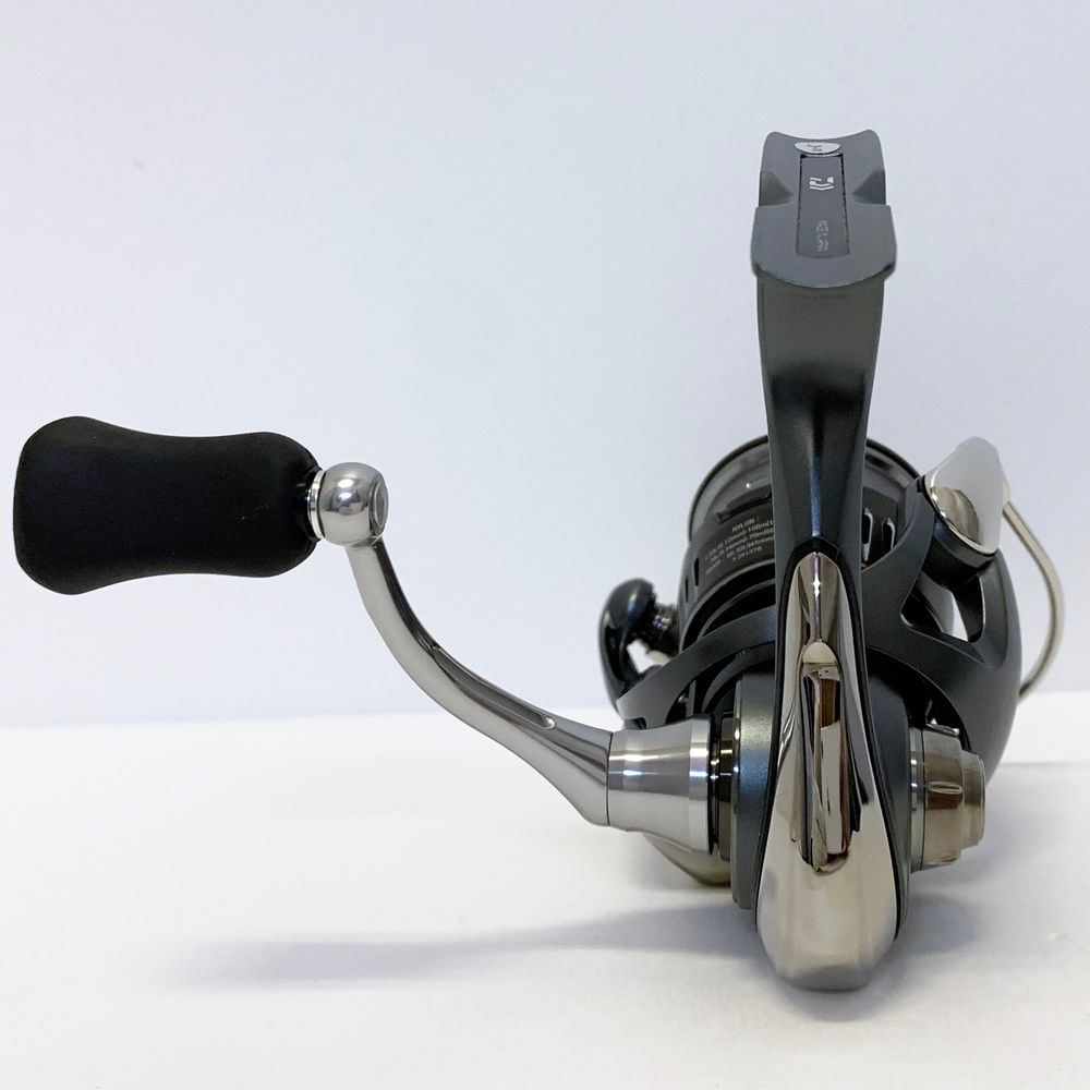 加古川店 Daiwa ダイワ リール 23エアリティSTSF 2000SS-H スピニングリール 86