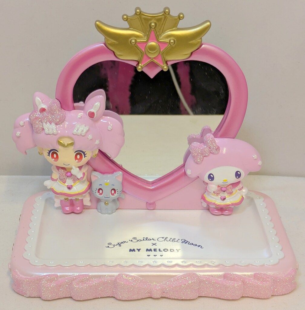 サンリオ セーラームーン×サンリオキャラクターズ ミラー付き