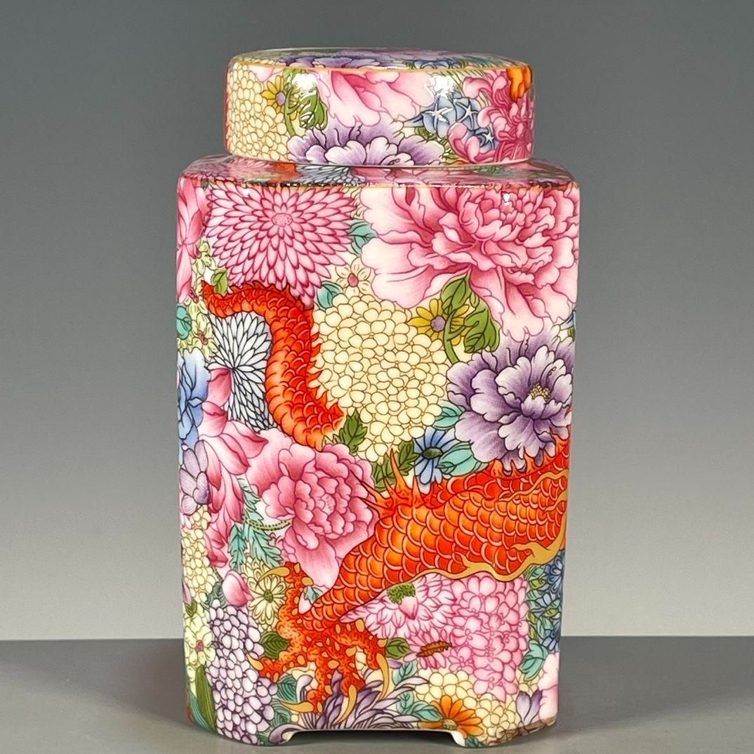 五彩龍紋賞瓶 装飾品 花瓶 収集品 美品 景徳鎮 陶磁器 工芸品 美術品 置物 清乾隆琺瑯彩万花龍紋茶壺 茶道具 景徳鎮 陶磁器 装飾品 工芸品