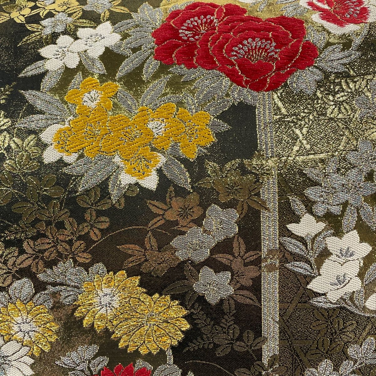 袋帯 美品 秀品 桜 花びら 墨色 全通 正絹 【中古】