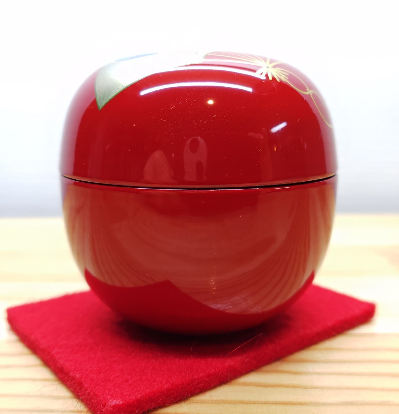 逢絢亭 茶道具 茶器 山中塗 朱塗 日の丸形 扇面七宝 中村湖彩 共箱入り WWW_IBETON_RU