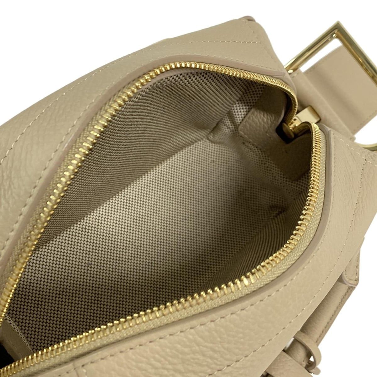 DELVAUX(デルボー) ハンドバッグ美品 クールボックス ミニ