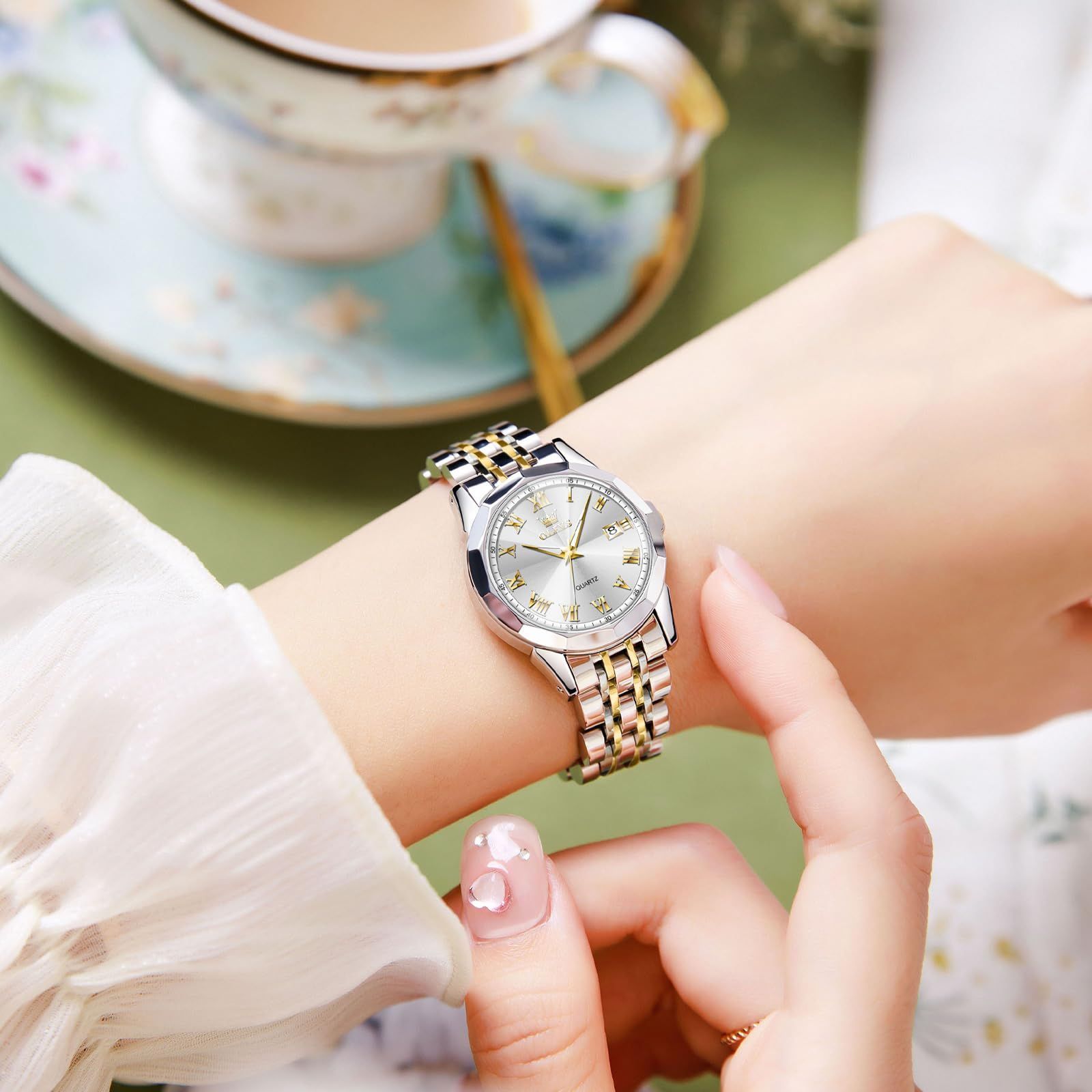  腕時計 防水 レディース OLEVS 小さい時計ビジネス ファッション おしゃれ アナログクオーツ メタル ゴールドホワイト ステンレスバンド 女性用うで時計 日付 Women Watch 銀文字盤 クリスタル 耐圧ウォッチ かわいい カジュ 腕時計 キッズファッション小物