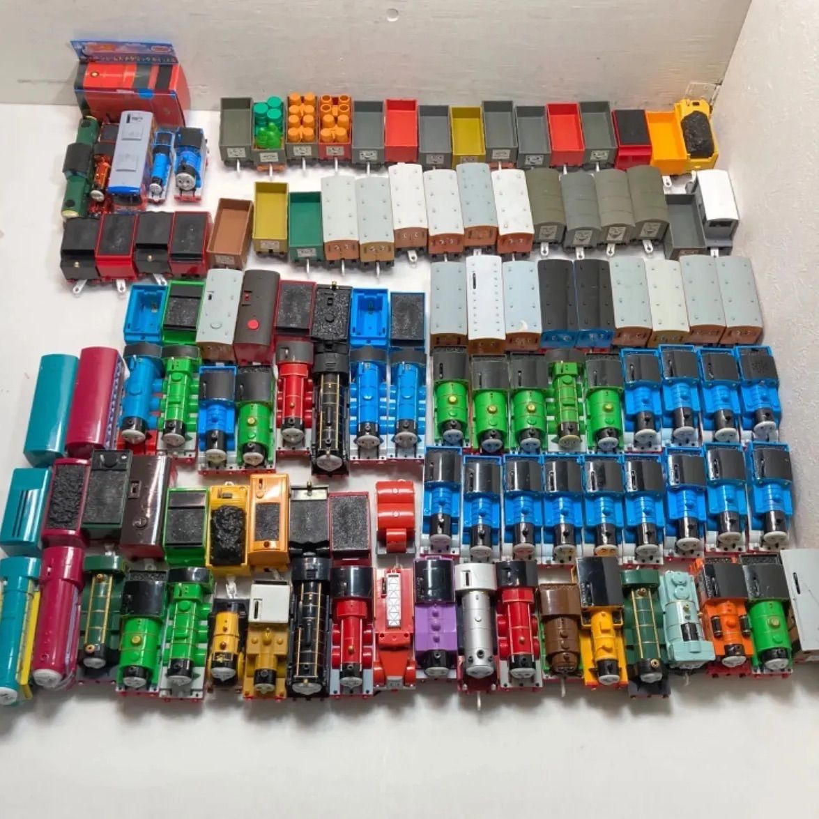 ☆ お値下げ！TOMY プラレール きかんしゃトーマス 列車、貨車 大量 89 