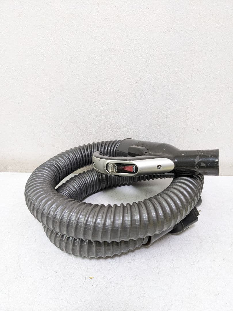 アイリスオーヤマ ECC-100CTK-S サイクロン式掃除機 ヘッド無し - メルカリ