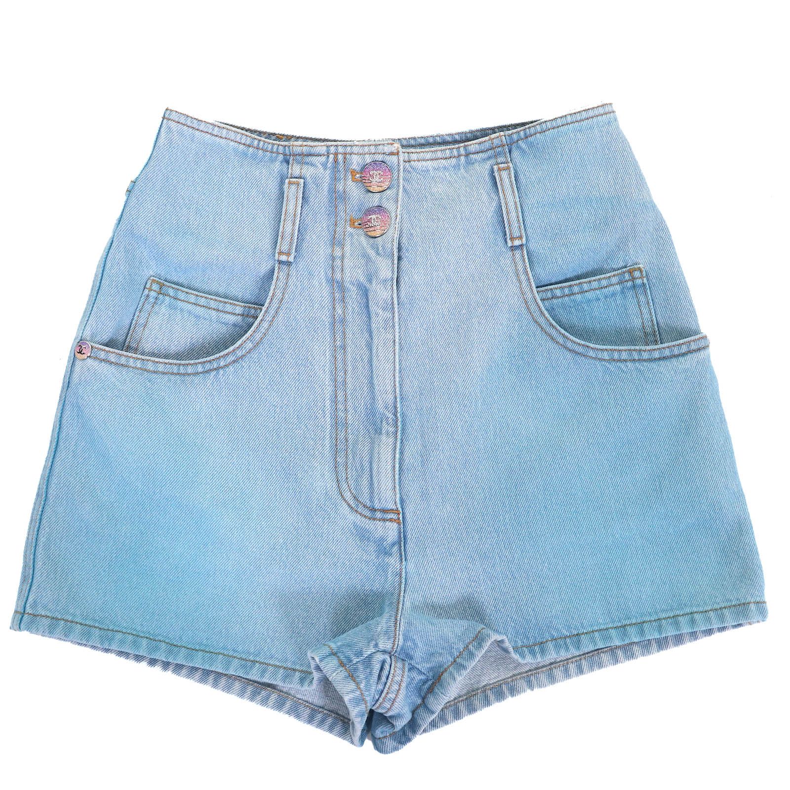 ドンドン見直し △CHANEL シャネル 24SS 24C P76403 コットン ラインストーンココボタン ココマークパッチ デニム ショートパンツ ライトブルー 34 イタリア製 正規品 レディース