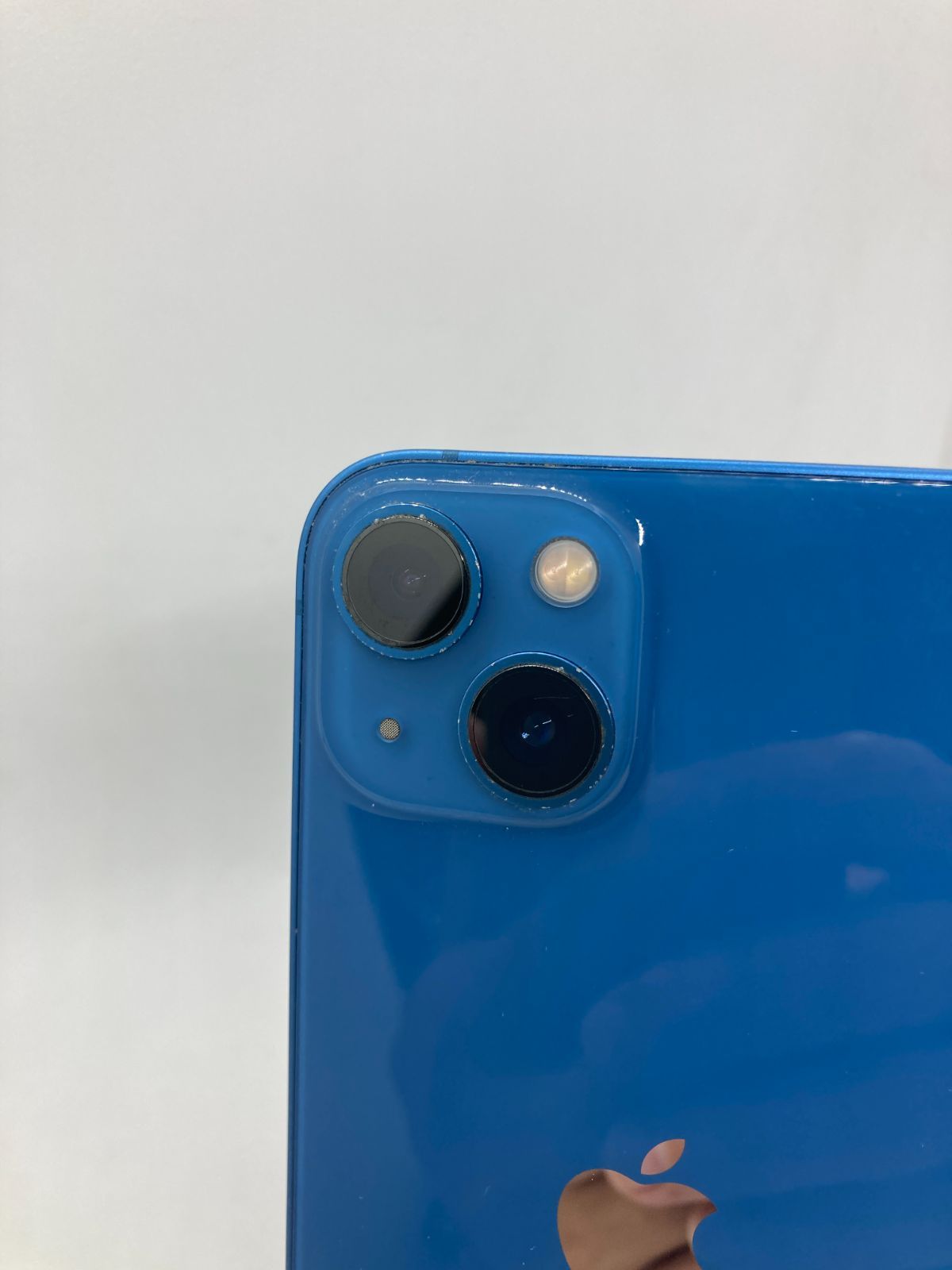 Apple iPhone 13 ブルー デュアルカメラ 小傷あり Apple iPhone 13 ブルー デュアルカメラ 小傷あり Amazon