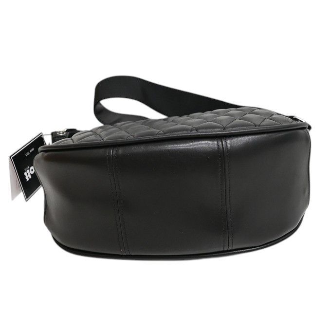 ★★美品　Schott（ショット）　パディット バナナバッグ　ブラック 美品 Schott（ショット） パディット バナナバッグ ブラック Schott