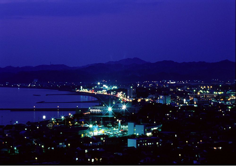 大型額入り写真！ Night Life / 城山頂上からの館山夜景：村山ヒデカズ