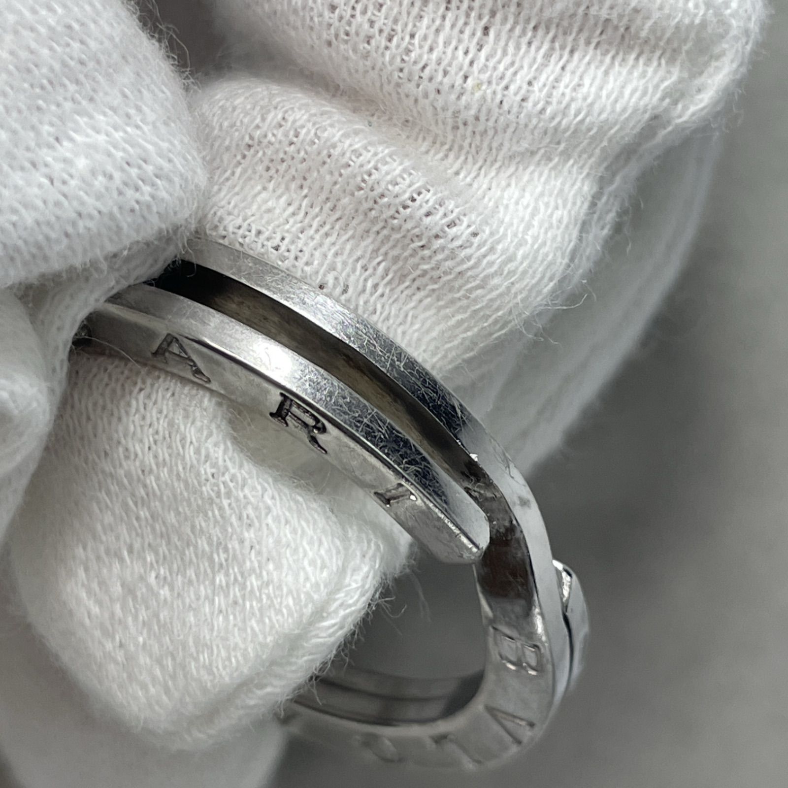 BVLGARI ロゴ入りシルバーリング 楽天市場】BVLGARI ブルガリ スターリングシルバーロゴ刻印指輪