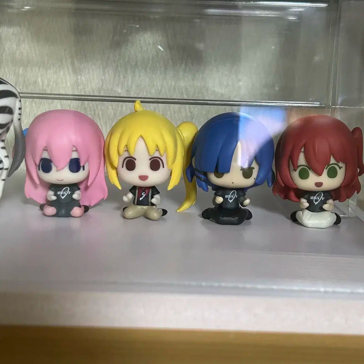 ぼっち ざ ろっく ケーブル バイト フィギュア 劇場版 特典