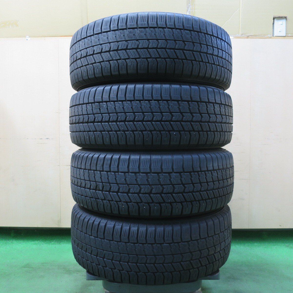 バリ溝 21年製 205/55R16 スタッドレス PCD100/5H バリ溝！21年！キレイ！8.5分☆プリウス 等 195/65R15