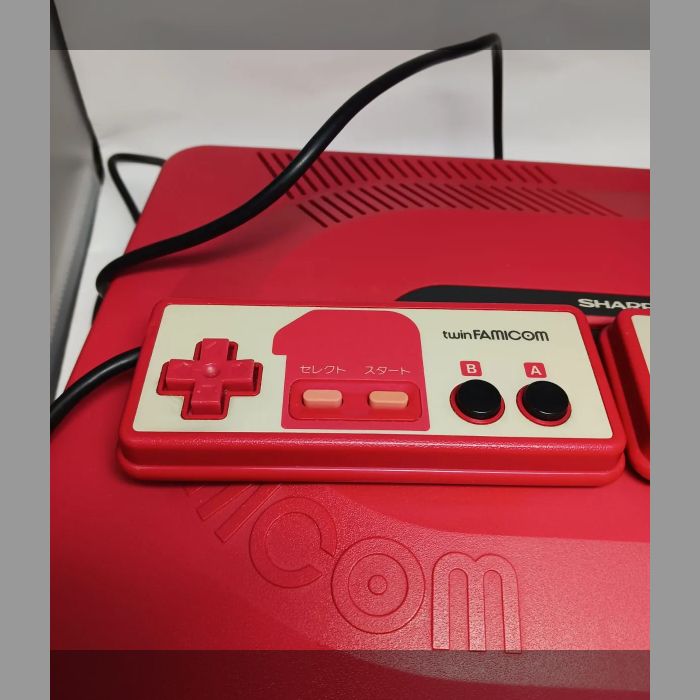 ツインファミコン赤セット ファミリーコンピュータ『ツインファミコン赤（連射無）』 | BEEP