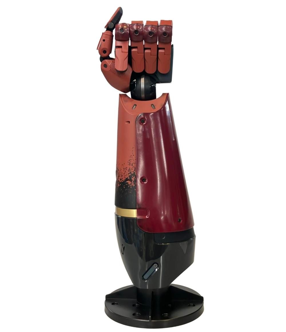 美品 フィギュア メタルギアソリッド V バイオニックアーム 1/1