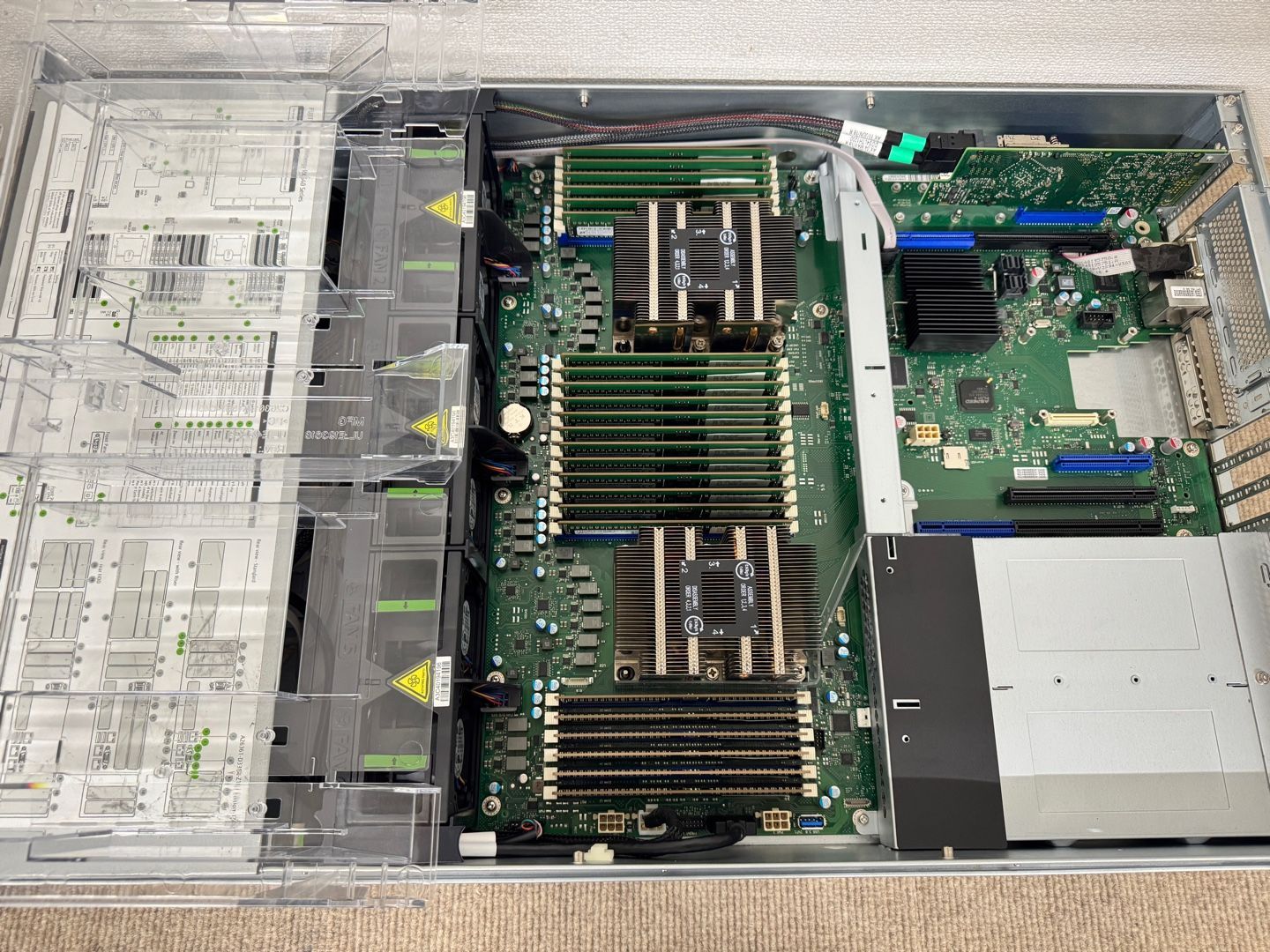 Fujitsu Primergy RX2540 M4 SFF 8Bay 2x Gold 6146 12Core 3.20GHz