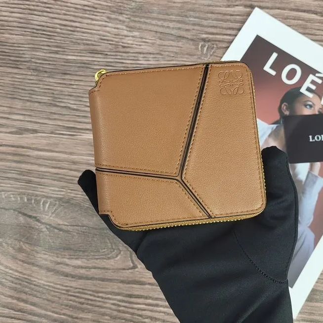 LOEWE ロエベ 二つ折り財布 ラウンドファスナー アナグラム 