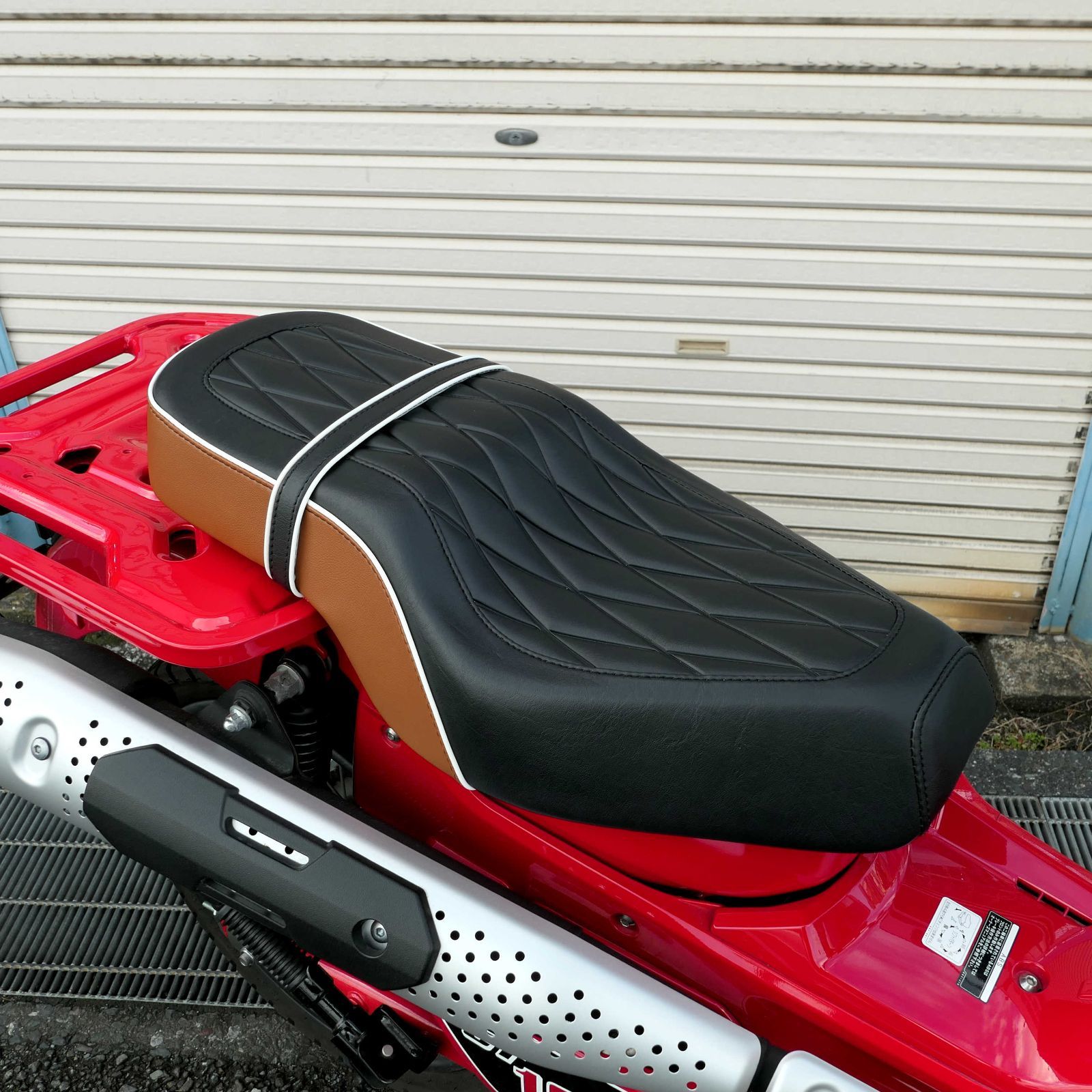 【ゲルザブ埋め込み加工品】NC750X用ローシート　2014年RC72 ゲルザブ埋め込み加工品】NC750X用ローシート 2014年RC72 シート