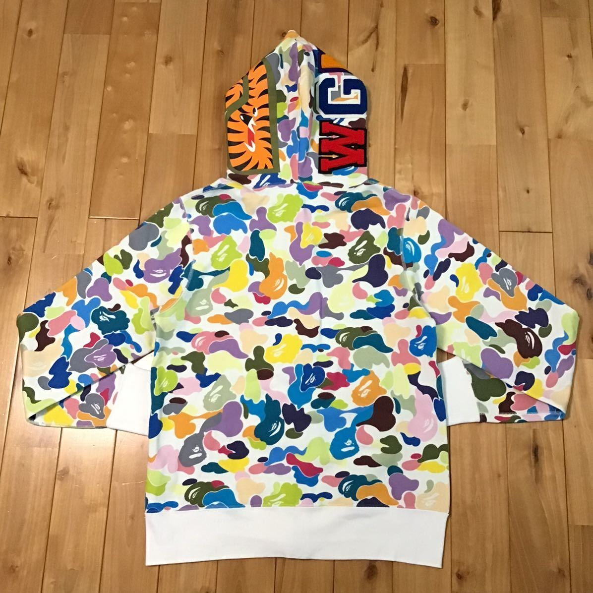 マルチカモ シャークパーカー Mサイズ shark full zip hoodie a bathing ape BAPE multi camo エイプ  ベイプ アベイシングエイプ 迷彩