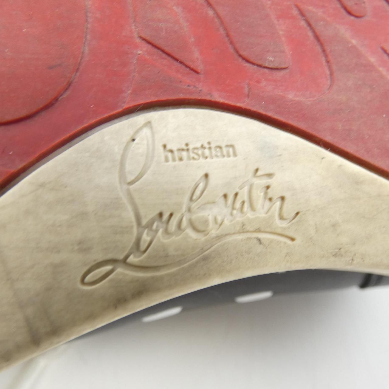 CHRISTIAN LOUBOUTIN
