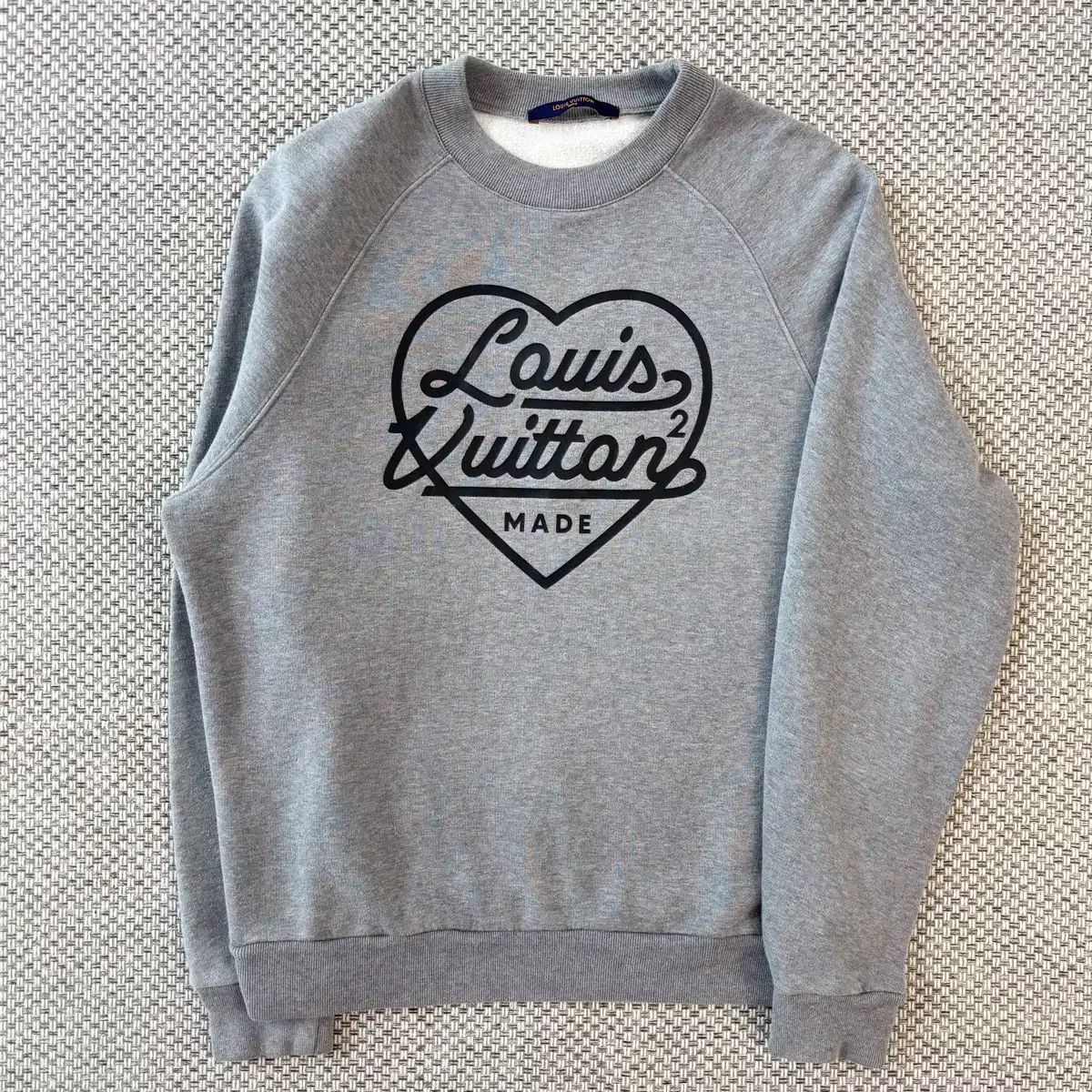 【NIGOコラボ /爽やかで軽やか】Louis Vuitton プリントパーカー S Louis Vuitton(ルイヴィトン) NIGO(ニゴー) パーカー - メルカリ