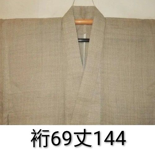 弐10988 本麻小千谷縮上布 男着物単衣 裄69丈144К芭蕉色亀甲絣 細密な織絣の最高峰