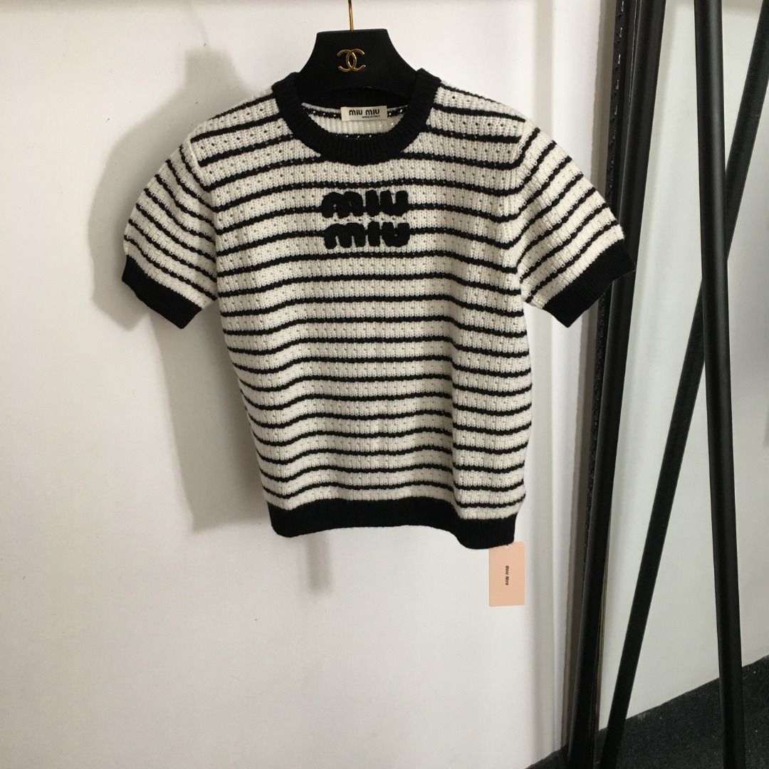 極美品 MIUMIU ミュウミュウ 半袖(Tシャツ) Tシャツ・カットソー