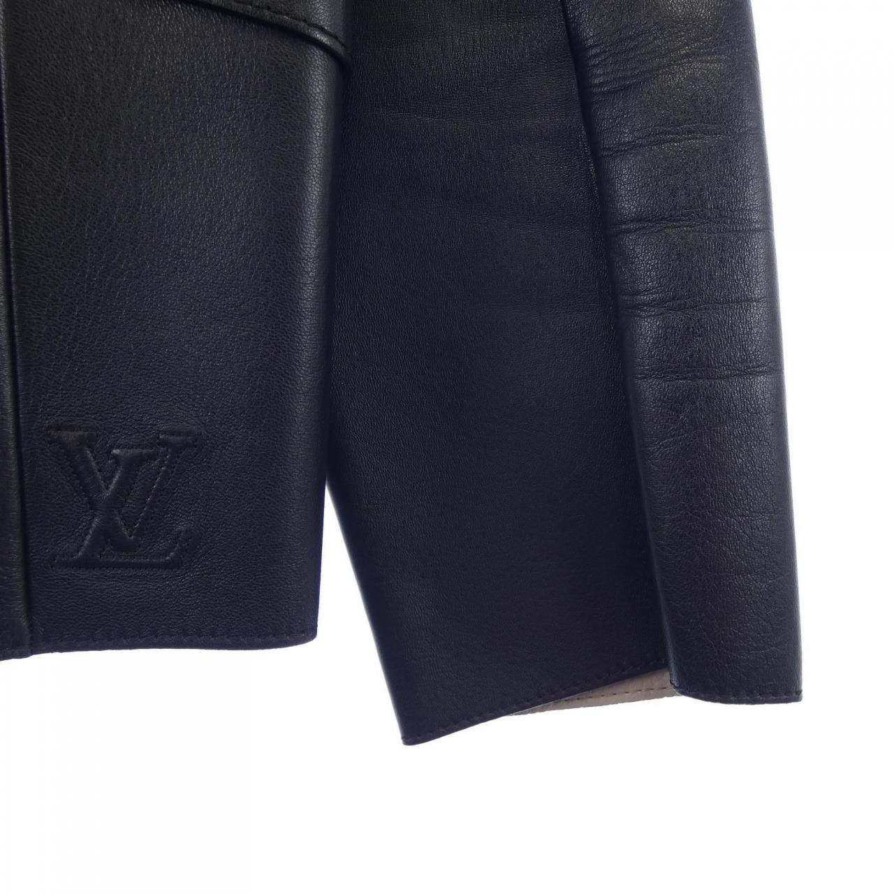 Louis vuitton ルイヴィトン レザージャケット 茶 裏地モノグラム LOUIS VUITTON（ルイ・ヴィトン） レザージャケット 36 グリーン