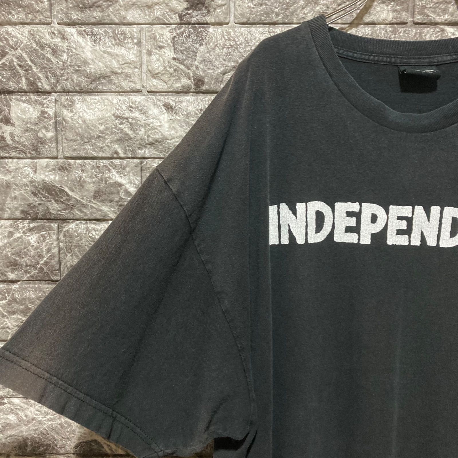 INDPENDENT HOD ROD アイアンクロス Tシャツ ブラック INDPENDENT HOD ROD アイアンクロス Tシャツ ブラック